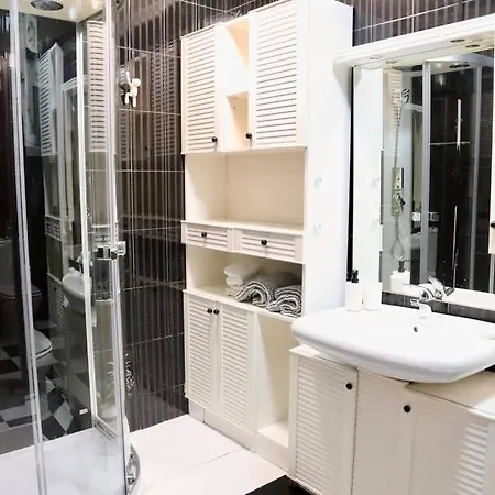 Apartamento En Centro * Malaga